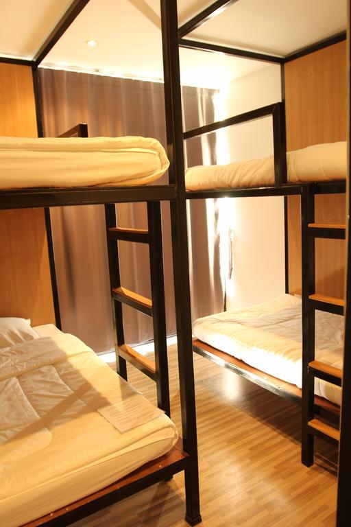 ซีว์ โฮลเทล แอท ประตูท่าแพ Hostel เชียงใหม่ ภายนอก รูปภาพ