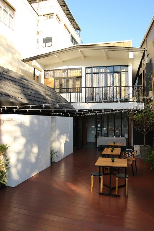 ซีว์ โฮลเทล แอท ประตูท่าแพ Hostel เชียงใหม่ ภายนอก รูปภาพ