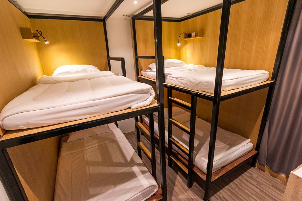 ซีว์ โฮลเทล แอท ประตูท่าแพ Hostel เชียงใหม่ ภายนอก รูปภาพ